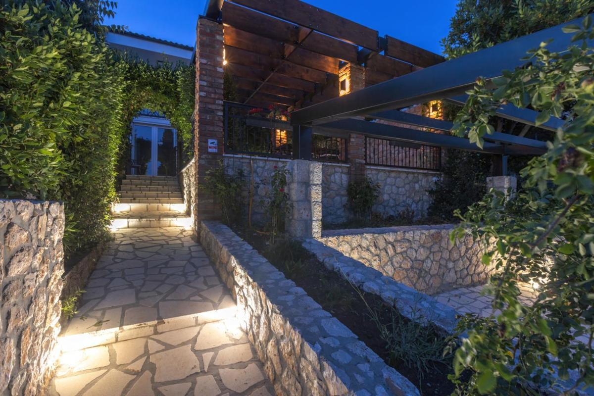 Cvrk Family House Нови Винодолски Екстериор снимка