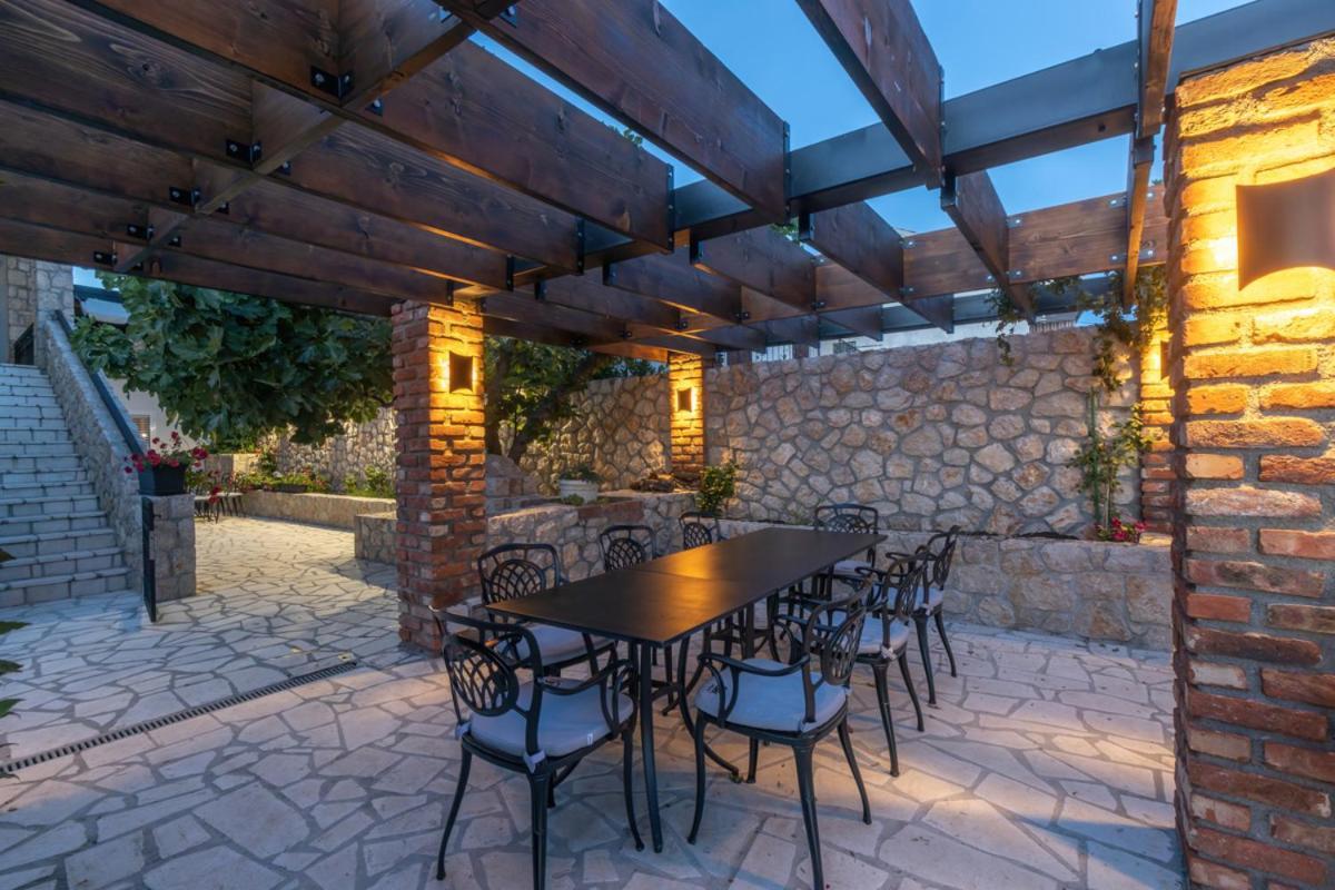 Cvrk Family House Нови Винодолски Екстериор снимка
