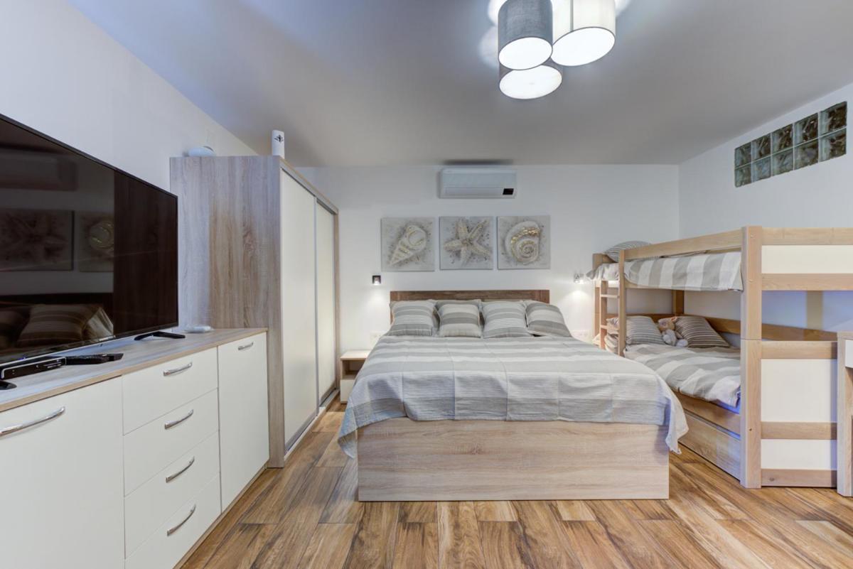 Cvrk Family House Нови Винодолски Екстериор снимка