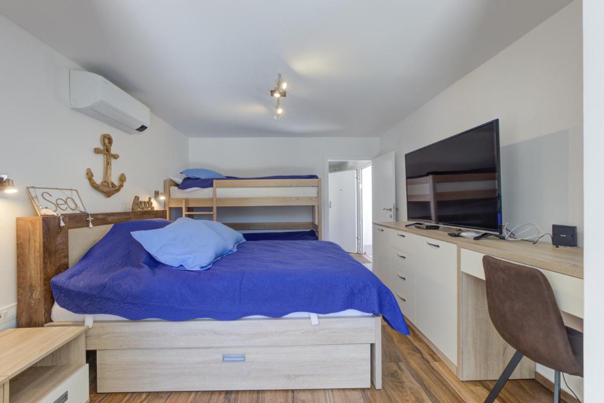 Cvrk Family House Нови Винодолски Екстериор снимка